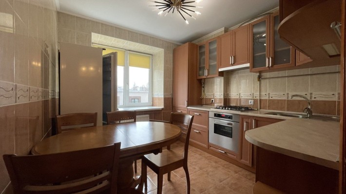 Здається чудова 2 кімната квартира на Поділля. - фото 1