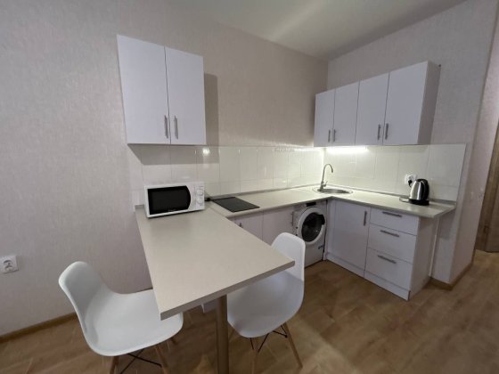 Власник. Метро поряд. Нова. 35м2. Київ