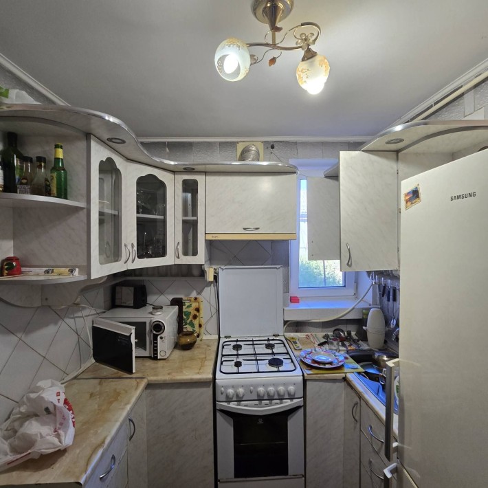 Срочная аренда 3к квартиры с мебелью и удобствами. - фото 1