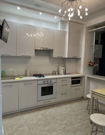 Здам однокімнатну квартиру/скввжина/новобудова/скважина/закритий двір/індив опалення - фото 1