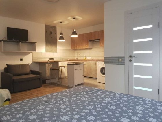 Сдам однокомнатную квартиру с парковкой и красивым двориком. Одеса