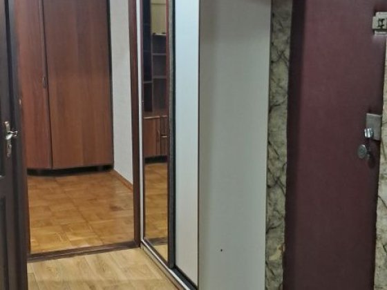 Здається 2 кімнатна квартира після косметичного ремонту Киев