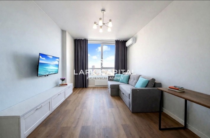 Киев        Соломенская ул., 20-В - фото 1