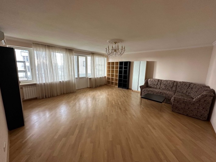 Оренда 4к вул. Омеляновича-Павленка (Суворова) 13 М Арсенальна - фото 1