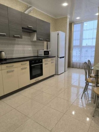 Оренда затишної однокімнатної квартири з ремонтом на Поділлі - фото 1