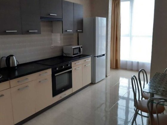 Здається 1-но кімнатна великогабаритна квартира по вул. Пирогова, в р-ні Поділля, добрий стан, вся т Винница