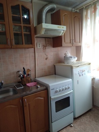 Сдам свою однокімнатну квартиру "малосимейка" - фото 1