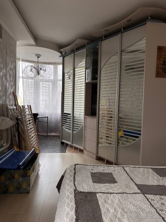 Сдам большую 3к квартиру от хозяина - фото 1