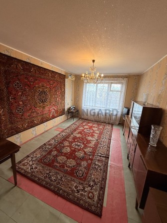 Сдам 3-ком.квартиру низ О.Поля (пр.Кирова) Центр, чешка, 6/9 - фото 1