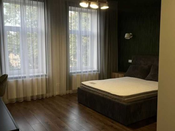 Оренда нової квартири 2кім з гарним ремонтом біля стрийського парку ближній центр вул. Франка Львів