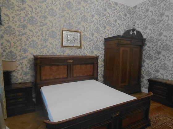 Аренда 2 х Ком кв Истрическая часть Новый Рынок Центр Ул Садовая Одеса