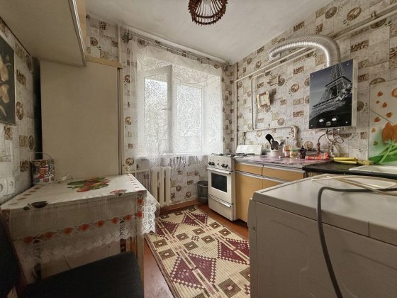 Оренда, однокімнатна, є все необхідне, зуп Шкільна, 3 спальних місця Николаев