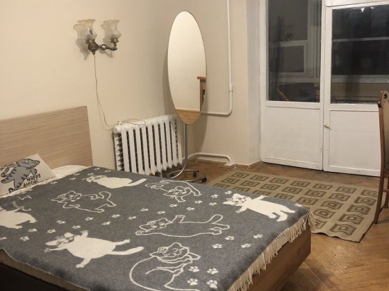 1 кім. метро Лісова Кубанської України Київ