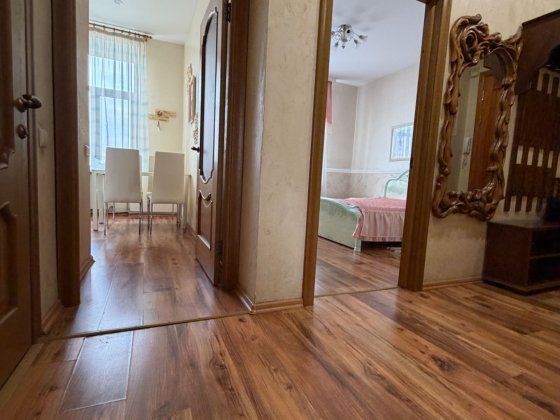 Вернадського 16 парк Шевченко біля ЖК Новодворянський Дніпро