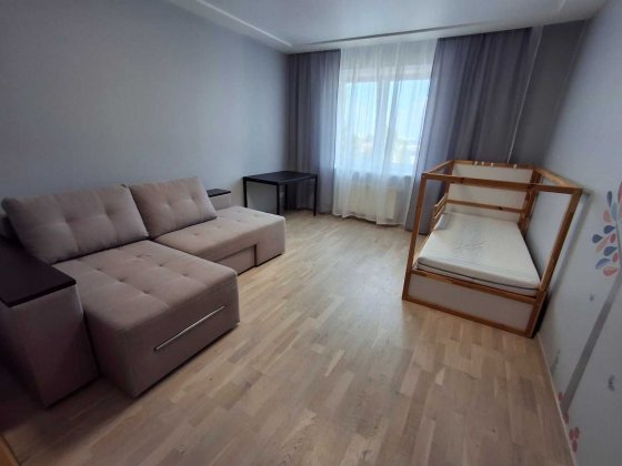 Оренда 2-к квартири по вул. Уляни Кравченко