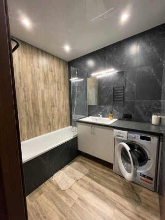 Здам 2к квартиру з дизайнерским ремонтом ЖК Ревуцький 54 є генератор - фото 1