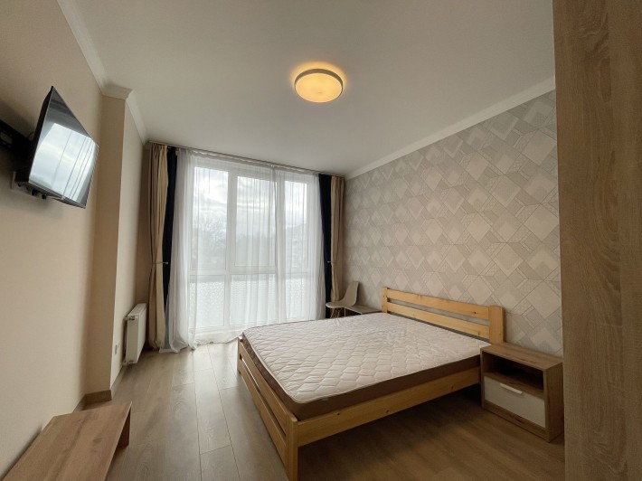 Оренда сучасної 1-кім. квартири 36 м2, ЖК Семицвіт - фото 1