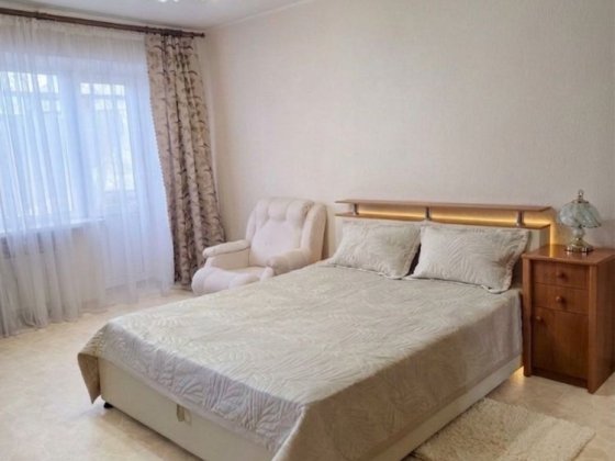 1 комнатная  квартира  Гоголя , центр города Днепр