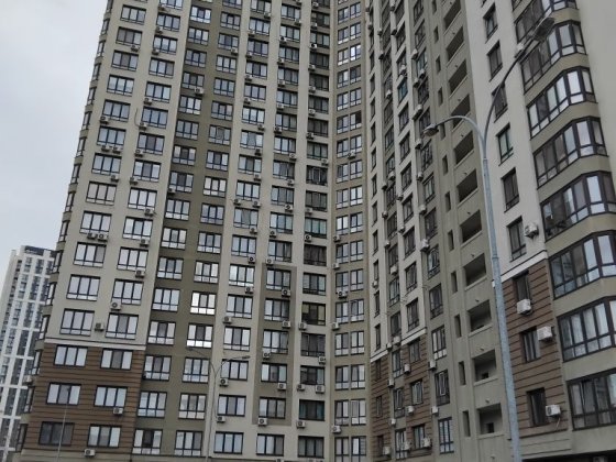 Здаю квартиру,вул.Вiрменська,6а,м.Вирлиця-15000 грн Киев