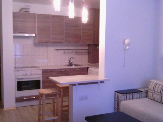 Велика квартира, поділена на 2 незалежні частини, біля бомбосховища Харків