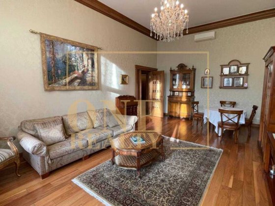 Довгострокова оренда шикарної 4к ЦЕНТР, Хрещатик, Світло 24/7, БЕЗ %%% Киев