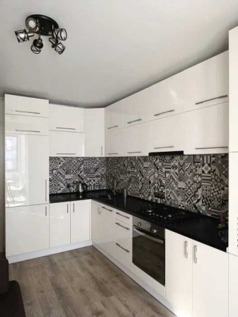 Сдам 2к новую квартиру  в центре, ЖК Palermo - фото 1