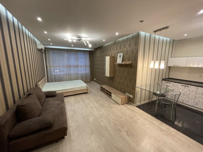 Без комісії! Оренда 1к=38 м² Калнишевського 7. Низький поверх - фото 1