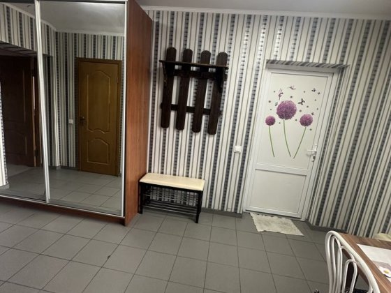 Здається 2 кімнатна квартира біля авторинку , в  Голосієвському районі Киев