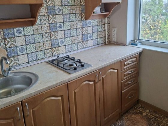 Сдам аккуратную 1 кв. коммунальный рынок Ньютона 133 Харків