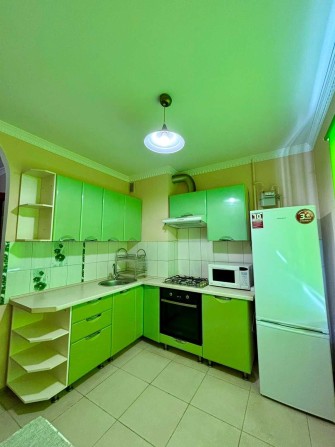 Сдам 1к квартиру на ул. Князя Владимира Великого (Добровольского). газ - фото 1