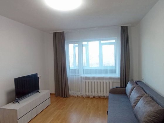 Сдам 2-х комнатную квартиру , Тополь-3 . Первая сдача после ремонта Дніпро