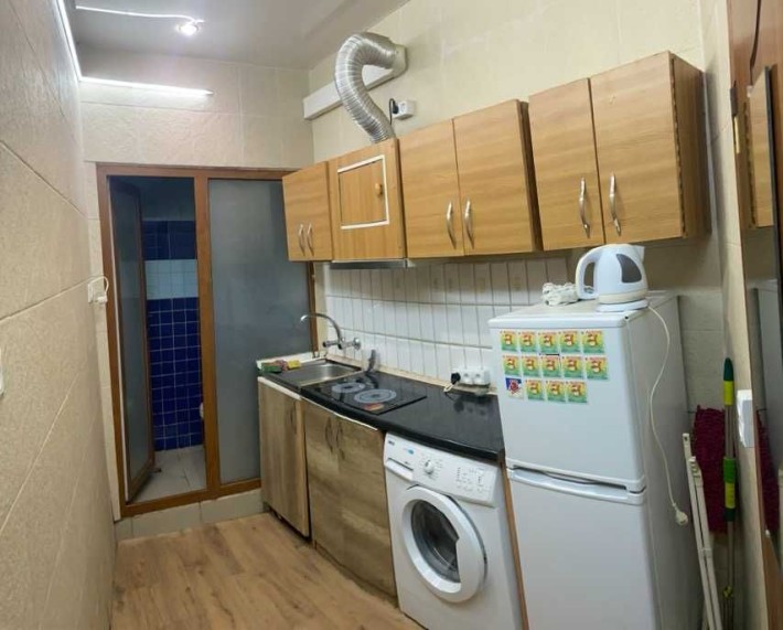 Сдам двухкомнатную Коблевская,район Новоко Рынка. - фото 1