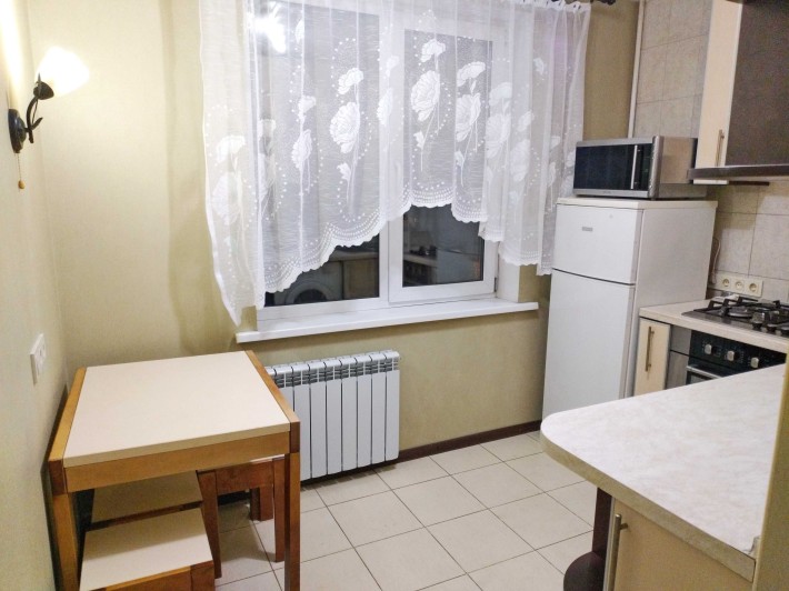 Своя без комиссии 5 мин. м. Студенческая 1-к. кв, ул. Валентиновская - фото 1