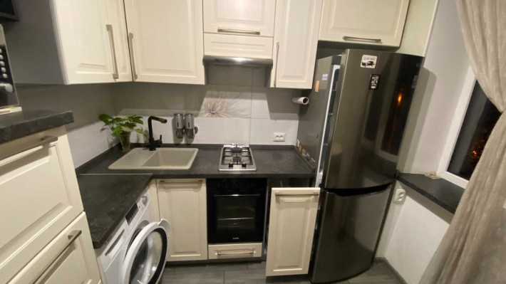 Сдам 2-х ком кв на Генерала Петрова/Гайдара/Сильпо - фото 1