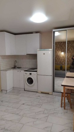 Реальная Сдам 1к гостинку Новострой м. Ботсад, Научная 1 этаж - фото 1