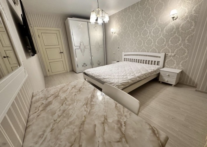 Студия и спальня  ЖК меридиан новострой гв. широнинцев 70 героев труда - фото 1