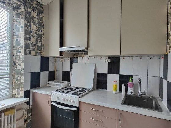 Сдам 1 комнатная квартира Залютино.Рынок. Капремонт. Харків