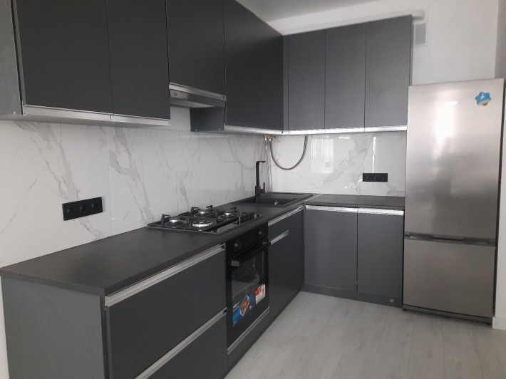 Оренда  1- кімнатної квартири  в ЖК "КРІСТАЛ АВЕНЮ" без комісії  , вул. Кришталева,1 - фото 1