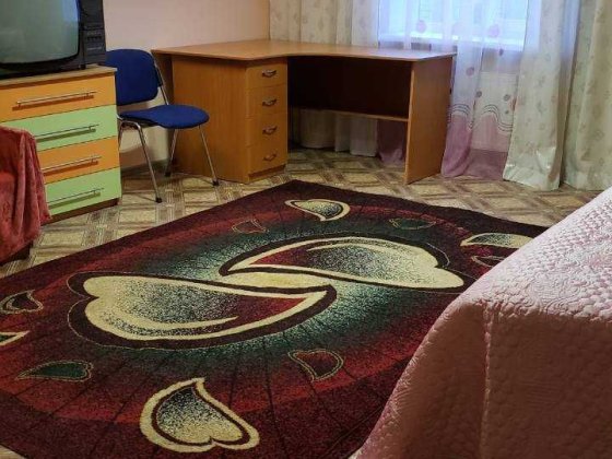 Оренда 2 кімн. квартири 77 м.кв. в Петропавлівській Борщагівці вул. Оксамитова 18