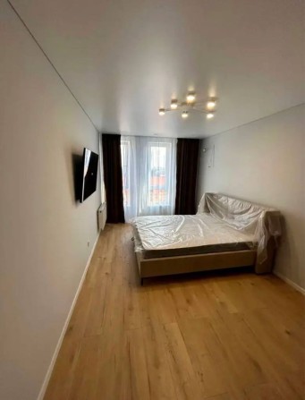 Оренда чудової квартири в ЖК Фабрік Стрийська Наукова біля озера - фото 1