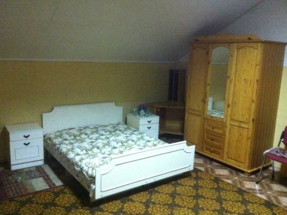 Оренда 1 кімн. квартири 50 м.кв. в Петропавлівській Борщагівці, вул. Оксамитова 18 Петропавловская Борщаговка