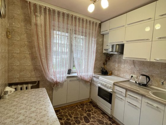 Оренда 3-кімн.квартири вул.Суботівська Львов