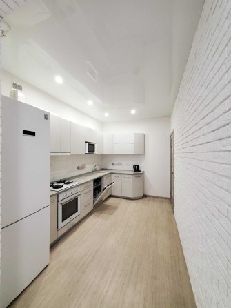 Оренда двокімнатної квартири з двома терасами в ЖК Софія Сіті на 2 поверсі - фото 1