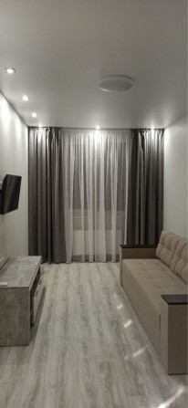 Оренда трикімнатної квартир в У кварталі  від власника - фото 1