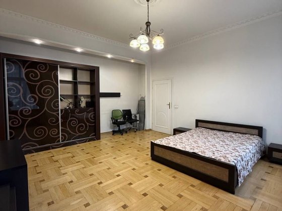 Оренда 1-кім.кв. по вул Зелена ( центр ) Львів