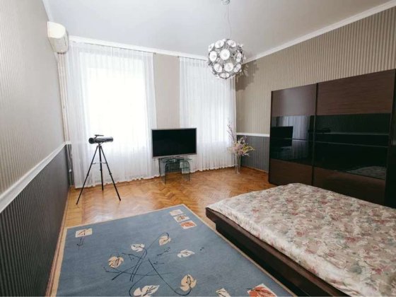 Сдам 2 х ком кв ( 2 спальни +Кухня ) Ул Успенская  60 КНИЖКА Одесса