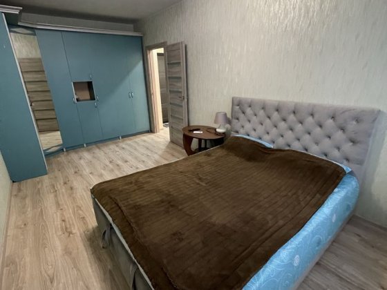 Сдам однокомнатную с лоджией Небесной Сотни Одеса