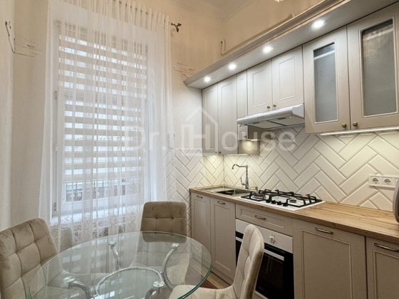 Оренда 2-к квартири в центрі Львова (5хв до Площі Ринок) Львів