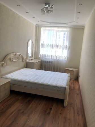 Сдам 2 комн заболотного , газ 70м - фото 1