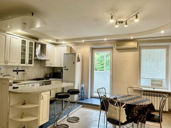 Здам 3 кімнатну квартиру Центр, метро Наукова Харьков